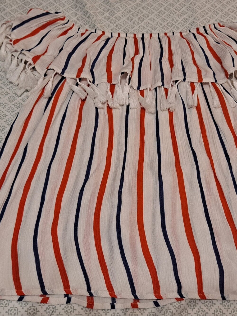 Kori Off-Shoulder Striped Women’s Top White with Red & Navy Stripes Sz M
